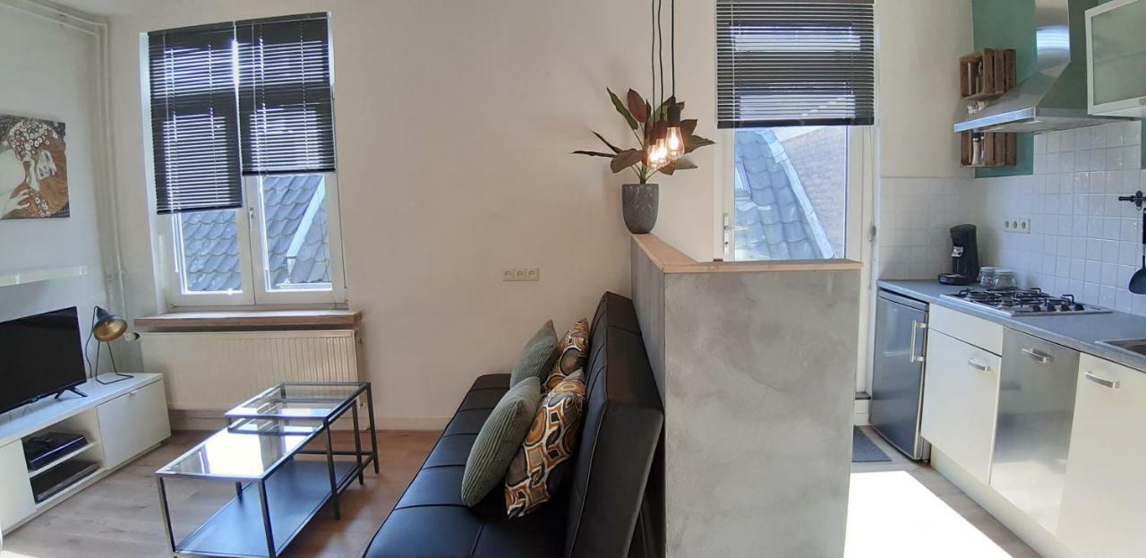 דן בוש Historic City Centre Apartment מראה חיצוני תמונה
